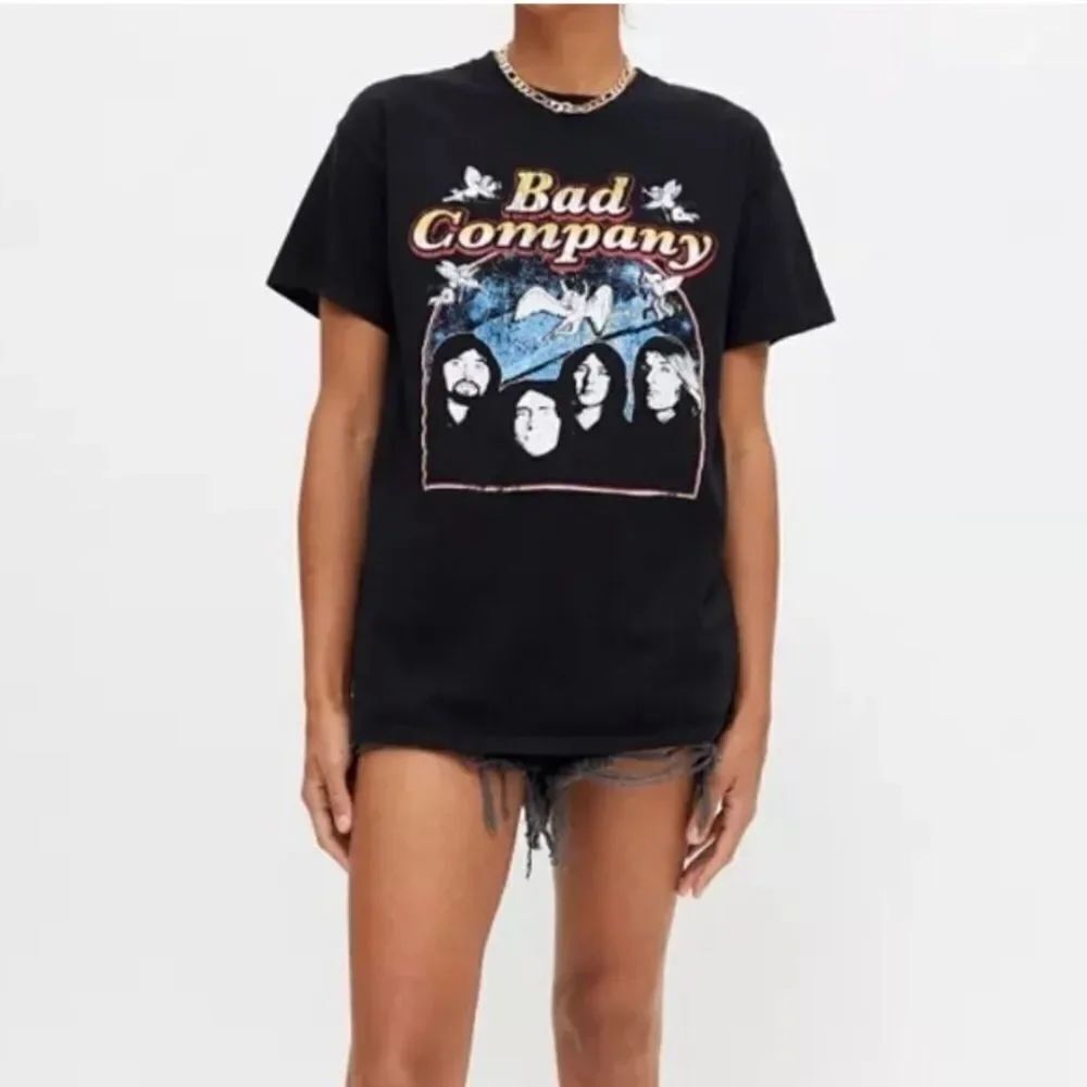 NEW Bad Company UO Urban Outfitters Black Women's Graphic T-Shirt Shirt L